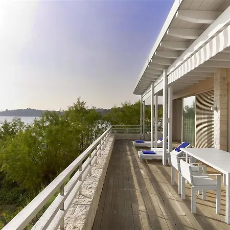 Θέρετρο Arion & Spa, Astir Palace 5*